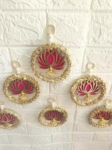 Decoración de pared colgante de loto artesanal para Diwali, boda, Ganpati Pooja, Navratri, Haldi Mehndi decoración de estilo artístico indio - Product Image 2