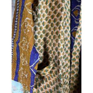 Kimono Kantha Reversible Vintage, Bordado a Mano, Doble Capa, Costura en Contraste, Estilo Rústico, Duradero y Elegante, Accesorio de Ropa - Product Image 1