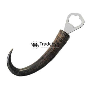 Ouvre-bouteille en corne artisanal Cadeau exécutif élégant pour les événements et les clients par Tradebyd - Product Image 1