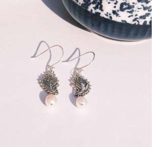 Pendientes de Perlas de Agua Dulce, Pendientes de Plata de Ley 925, Pendientes con Diseño de Hoja Único, Pendientes Colgantes Hechos a Mano al Mejor Precio por el Proveedor - Product Image 3