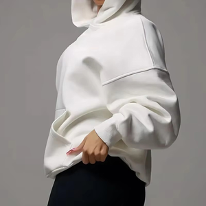 เสื้อฮู้ดแบบสวมหัวทรงโอเวอร์ไซส์สำหรับผู้หญิงผ้าฟลีซพิมพ์ลายดีไซน์แบบกำหนดเองสำหรับฤดูหนาว - Product Image 3