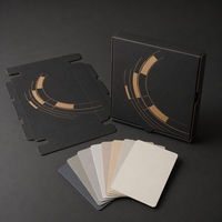 Boîte à pizza isolée en aluminium noir pour la livraison de pizzas chaudes, rétention de la chaleur, logo personnalisé, emballage alimentaire haut de gamme