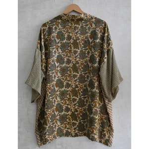 Chaqueta Kimono Corta hasta la Rodilla de Talla Grande, con Parches de Seda, Estampado Indio Hecho a Mano, Bata Bohemia para Dormir y Descansar - Product Image 4