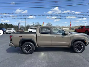 Nuevo Nissan Frontier PRO-4X Crew Cab 4WD 2022 en Perfectas Condiciones - Product Image 3