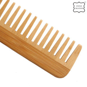 Brosse à barbe biodégradable écologique avec logo personnalisé pour massage en bois peigne à dents larges en bambou - Product Image 4