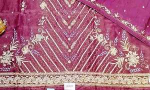 Diseñador moderno sin coser bordado a mano hermosos trajes de fiesta tradicionales moda india-estilo tradicional hacia adelante - Product Image 3