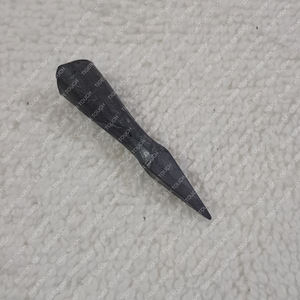 Casco de cabeza ancha con púas Tiger Touch Vervelles de hierro - Product Image 5