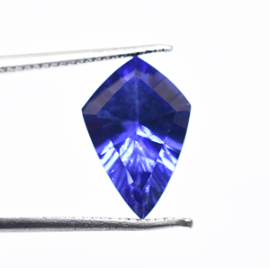 Tanzanite หินอัญมณีรูปร่างว่าวเลเซอร์ตัดขนาด15X10มม. 5.60ซม. เครื่องตัดคุณภาพสูง AAA อัญมณีหลวมสำหรับทำเครื่องประดับ - Product Image 1
