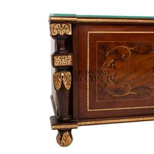 Mueble de TV Clásico de Madera de Lujo con Detalles en Latón - Product Image 5