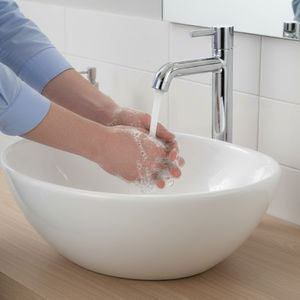 ระบบต่อขยายก๊อกน้ำ OSIS รุ่น Pillar ทำจากสแตนเลส ทันสมัย ทนทาน กันน้ำกระเซ็น สีเงิน ติดตั้งง่าย น้ำไหลลื่น สำหรับห้องครัว - Product Image 2