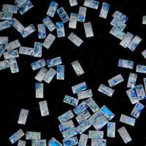 100% Natural Rainbow Moonstone Rectángulo Cabochon 8x16mm Piedra preciosa blanca para uso en joyería - Product Image 4