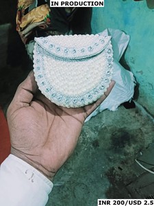 Sac de soirée fait main pour dames en métal, mosaïque, perle, motif pierre, pochette tendance pour mariage/fête - Product Image 3