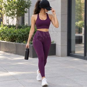 Ensemble de yoga pour femmes, vêtements de sport confortables, leggings de yoga taille haute et soutien-gorge de sport rembourré pour la gym, le fitness et la course à pied - Product Image 6
