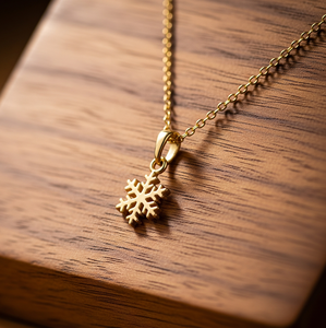 Collier en argent sterling 925 délicat et minimaliste pour chrétiens, vêtements de tous les jours, pendentif flocon de neige en or 14 ct vermeil, vente à chaud - Product Image 1