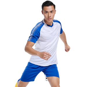 Conjunto de camiseta y chándal de fútbol personalizado por sublimación, uniforme de fútbol Deportivo de poliéster 100% ecológico transpirable - Product Image 6