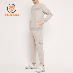 เสื้อและกางเกงวอร์มผ้าฝ้ายของผู้ชายชุดวอร์มโอเวอร์ไซส์สำหรับทุกเพศดีไซน์ตามสั่ง - Product Image 3