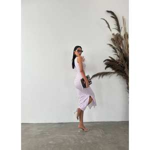 Robe ottoman rayée respirante en tissu Lycra à taille naturelle - Product Image 3