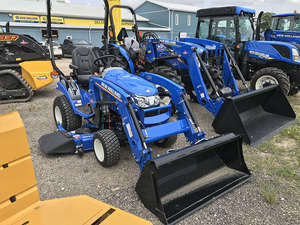 Mini-tracteur New-Holland 4x4 avec chargeur frontal, machine agricole d'occasion robuste - Product Image 2