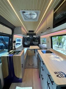 Furgoneta Ford Sprinter 2024 con Tracción en las Cuatro Ruedas, Diésel, Interior de Cuero Claro, Caja de Cambios Automática, Cámara, Diseño Social Kiedis, R16, Volante a la Derecha, en Venta - Product Image 5