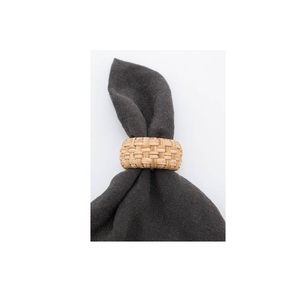 Vente en gros pas cher Anneau de serviette en rotin avec strass boucle de serviette pour décor de serviette de mariage - Product Image 1