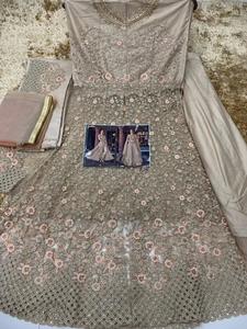 Exclusivo estilo tradicional Anarkali Pishwas Anarkali para mujeres Fancy Indian & Pakistani Ethnic Wear Venta al por mayor Vestido étnico - Product Image 6