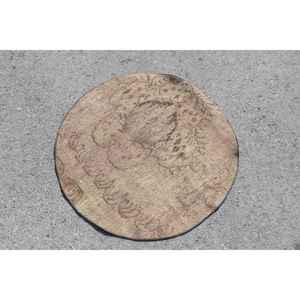 Alfombra Turca, Redonda de 3x3 pies, Alfombra Marrón con Diseño de Patchwork - Product Image 2