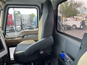 CAMIÓN DORMITORIO CONVENTIONAL PETERBILT 2020 USADO EN BUEN ESTADO, CLASE 8, 400HP, 572.636KM, 8 CILINDROS, TRANSMISIÓN AUTOMÁTICA - Product Image 3