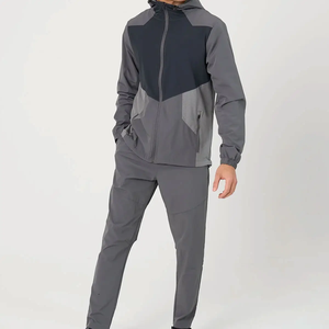 Conjunto Deportivo de Dos Piezas con Capucha, Transpirable, con Logotipo Personalizado, Diseño Moderno, Chaqueta Cortavientos con Cremallera para Hombre - Product Image 1