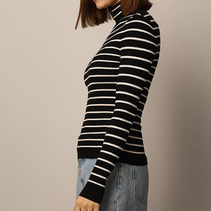 Sudadera de Cuello Alto de Invierno de Alta Calidad para Mujer, Poliéster/Algodón, Forro Polar Ligero y Transpirable, Impresión de Logotipo Personalizado en la Parte Delantera, OEM - Product Image 4