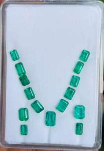 Esmeralda Natural de Zambia de Alta Calidad, Talla Octogonal Pulida, Gema Suelta Verde de 14.05 Quilates para Joyería - Product Image 6