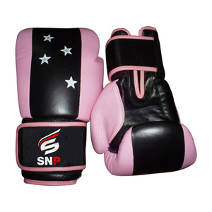 ถุงมือชกมวยแบบมืออาชีพ ยี่ห้อ Winning รุ่น Professional Training Lace กันน้ำ สำหรับฝึกซ้อมและแข่งขัน บรรจุภัณฑ์แบบกำหนดเอง ผลิตในประเทศปากีสถาน - Product Image 3