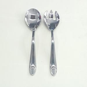 ที่เซิฟเวอร์สลัดแบบมีที่จับสำหรับตกแต่งโต๊ะมีดีไซน์ใหม่พร้อมช้อนสลัดและชุดส้อม - Product Image 6