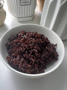 Riz noir à grains longs de qualité supérieure du Vietnam pour l'exportation, au goût riche et à une valeur nutritionnelle élevée - Product Image 3