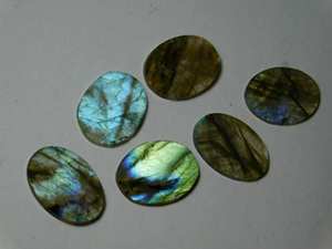 100% pierre précieuse de Labradorite taillée à facettes naturelles aux prix d'usine Lot de gros fournisseur de gemmes de Labradorite produit en vrac à vendre - Product Image 2
