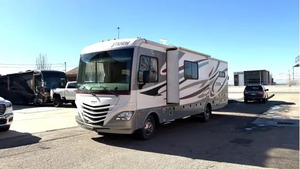 Camping-car F-L-E-E-T-W-O-O-D RV S-T-O-R-M 32BH modèle 2015 d'occasion en bon état, haute performance, disponible à la vente - Product Image 6