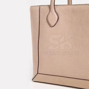 Sacs à main en cuir de dernière génération, sacs fourre-tout en cuir personnalisés à bas prix pour la vente en ligne - Product Image 3