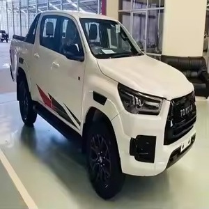 2019 usado para Toyota Hilux caja de cambios Manual de cabina doble 8L motor de combustible de Gas AWD RHD con asientos de tela de techo de Metal 2019-2024 - Product Image 1