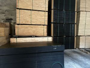 Cubierta de chapa con cara de película de 18mm de todos los grados, madera contrachapada para cocina, dormitorio, comedor, almacén, sala de estar, Hotel, taller, casa de Villa - Product Image 3