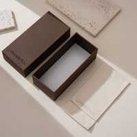 Boîte à lunettes rigide en papier personnalisée Lionwrapack avec insert floqué