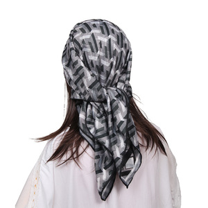 Pañuelo Cuadrado de Seda y Lana para Mujer, 90x90cm, Estampado Geométrico, Pañuelo para la Cabeza, Hijab con Sensación de Satén, Chal de Lujo, Pañuelo para el Cuello, Logotipo Personalizado - Product Image 5