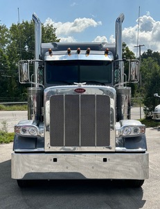 Mejor Precio de Mercado para Camiones Peterbilt 389 Convencionales Usados del 2023 - Product Image 1