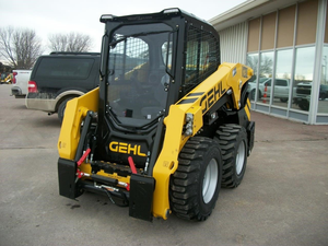 Wholesale Used And New Gehl V230 Skid Steer Loader Multifunctional Used Powerful Skid Steer For Construction Ready To <b>Ship</b> - Product Image 5