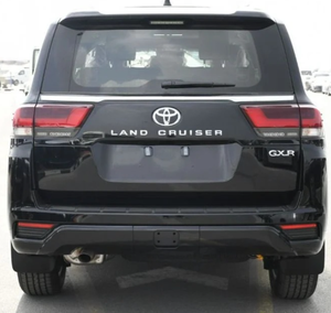 Toyota Land Cruiser 4.0L GXR con Radar, Control Remoto del Motor, Tracción en las Cuatro Ruedas Permanente, Asientos de Cuero, Diferenciales Traseros, Techo Panorámico, 360 Izquierda - Product Image 6