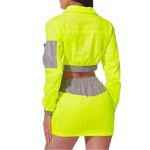 Chándal cortavientos impermeable de 2 piezas para mujer, conjuntos cortos cortavientos de bloque de Color de talla grande personalizada para mujer, chaqueta de gimnasio - Product Image 2