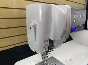 Máquina de Coser y Acolchar Profesional Janome Continental M8 Nueva de Alta Calidad + Regulador de Puntada A.S.R. - Product Image 2