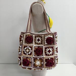 Bolso de Hombro de Ganchillo Hecho a Mano al por Mayor de Fábrica, con Bonito Patrón de Rosas - Product Image 2