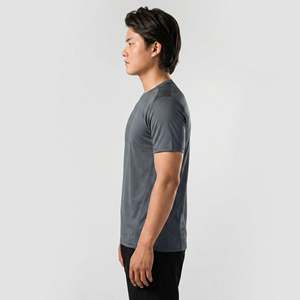 เสื้อยืดดีไซน์เนอร์ทรงเรกูลาร์ฟิตสีเทา ยี่ห้อ Repstate ผลิตจากผ้าถัก พร้อมลายพิมพ์ซิลค์สกรีนแบบเรียบ - Product Image 3