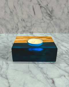 Porte-bougie en résine et bois fait main de qualité supérieure, base en bois naturel, forme personnalisée, décoration d'intérieur pour la Saint-Valentin - Product Image 4