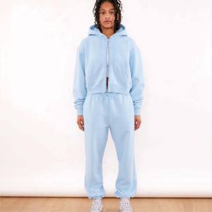 Sweat à capuche à fermeture éclair à la mode-Doux et léger-Idéal pour les tenues décontractées de tous les jours - Product Image 1