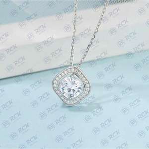 1,00 TCW Moissanite colgante para mujer mínimo delicado diamante aniversario regalo 14K chapado en oro collar de joyería de plata - Product Image 1